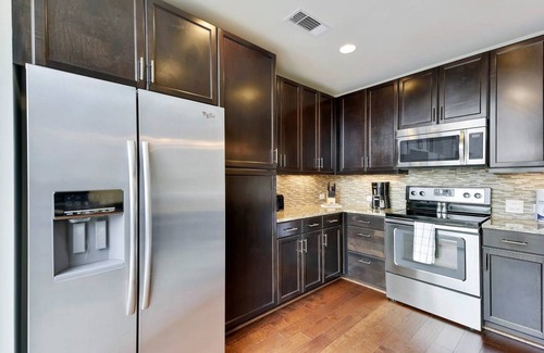 Waller Creek District Apartment | 74 m² Apartment ∙ 2 bedrooms ∙ 6 guests