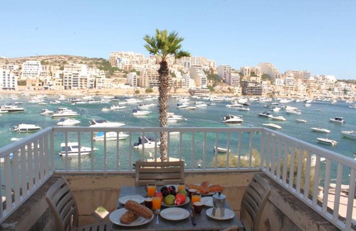 St. Paul's Bay Apartment | 75 m² Apartment ∙ 2 bedrooms ∙ 5 guests