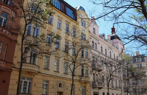 Vinohrady Apartment | 75 m² Apartment ∙ 1 bedroom ∙ 4 guests