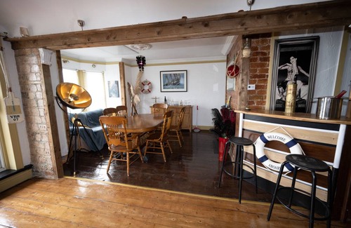 Youghal Apartment | 75 m² Apartment ∙ 3 bedrooms ∙ 6 guests