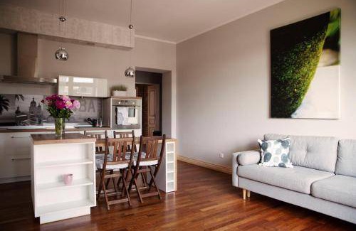 Czestochowa Apartment | 75 m² Apartment ∙ 2 bedrooms ∙ 6 guests
