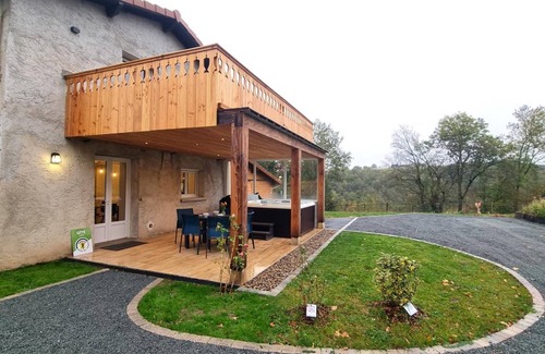 Pouilly-les-Feurs Cottage | 75 m² Cabin ∙ 2 bedrooms ∙ 5 guests