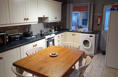 Buncrana Cottage | 75 m² Cabin ∙ 3 bedrooms ∙ 5 guests