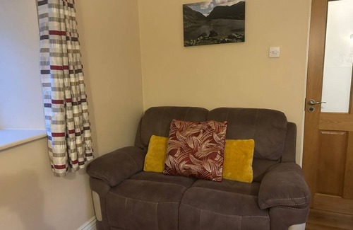 MacGillycuddy's Reeks Cottage | 75 m² Cabin ∙ 3 bedrooms ∙ 5 guests