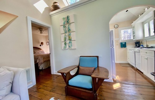 Union Pier Cottage | 75 Paces to Beach Stairs! Walk to Whistle Stop Deli/Bakery and Roadhouse Diner