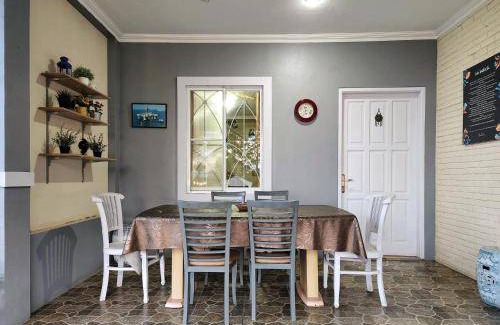 Parongpong Villa | 750 m² Villa ∙ 4 bedrooms ∙ 12 guests