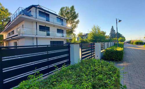 Balatonszemes Apartment | 76 m² Apartment ∙ 2 bedrooms ∙ 6 guests