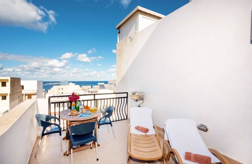 Bugibba Apartment | 76 m² Apartment ∙ 2 bedrooms ∙ 5 guests