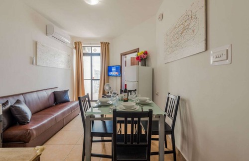 Bugibba Apartment | 76 m² Apartment ∙ 2 bedrooms ∙ 5 guests