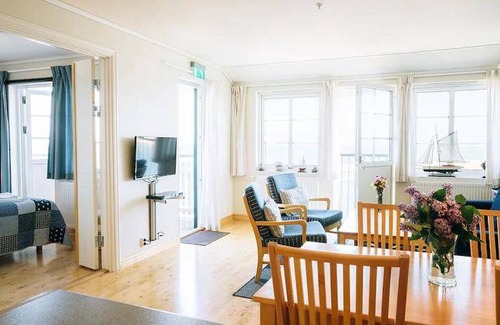 Sydkoster Hotel | 76 m² Hotel ∙ 3 bedrooms ∙ 8 guests