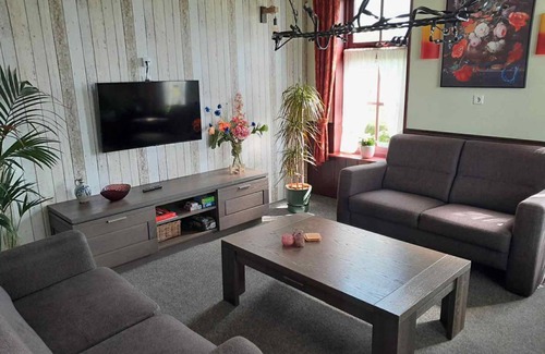 Zuideinde House | 76 m² House ∙ 3 bedrooms ∙ 6 guests