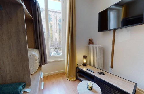 Clermont Ferrand City Centre Resort | 76 m² Private room ∙ 1 bedroom ∙ 1 guest