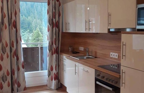 Irdning-Donnersbachtal Apartment | 76 m² Serviced apartment ∙ 3 bedrooms ∙ 8 guests