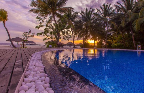 Kihaadhuffaru Island Resort | 765 m² Resort ∙ 3 bedrooms ∙ 127 guests