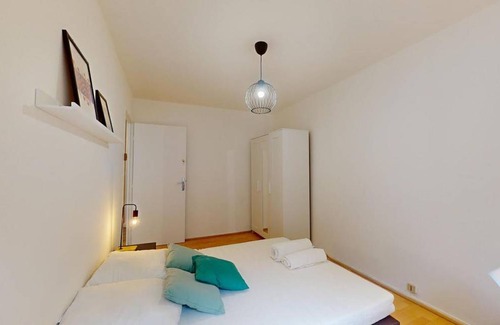 9th Arrondissement Resort | 77 m² Private room ∙ 1 bedroom ∙ 1 guest