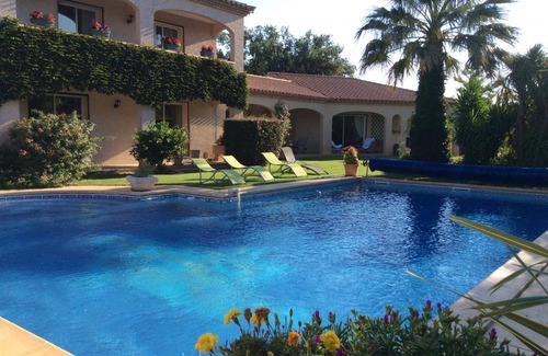 Saint-Feliu-d'Avall House | 78 m² House ∙ 2 bedrooms ∙ 4 guests