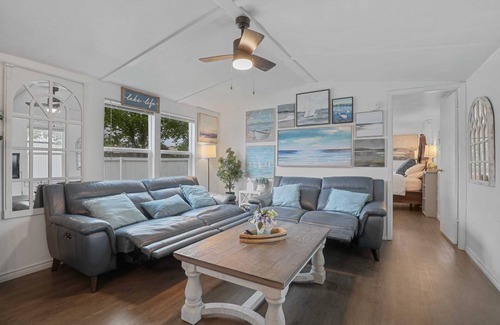 Lake Dallas House | 78 m² House ∙ 2 bedrooms ∙ 4 guests