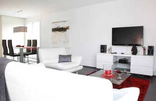 Wallisellen Apartment | 79 m² Apartment ∙ 2 bedrooms ∙ 5 guests