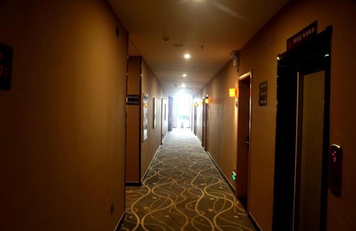 Yu Hua Hotel | 7Days Premium Shijiazhuang Jianhua South Avenue South Second Ring Branch