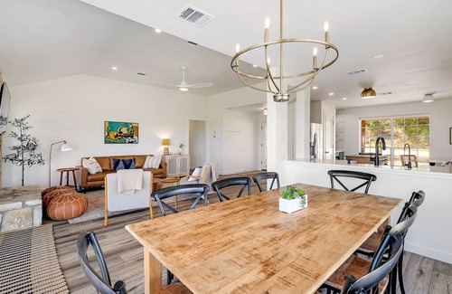 Dripping Springs House | 8 Acres - Casita, Fire Pit, Hill Country Views