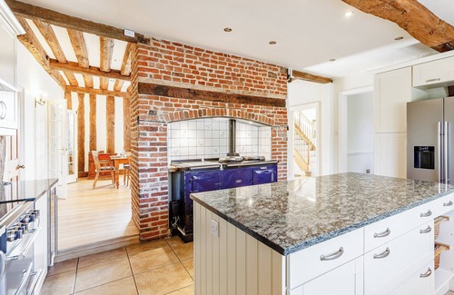 Pattiswick Cottage | 8 bedroom accommodation in Pattiswick, near Coggeshall