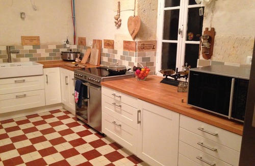 Laprade House | 8 ensuite bedroom Manor house in 7 acres with river access, 2km from Aubeterre