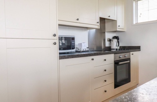 Dobwalls Cottage | 8 HORIZON VIEW, pet friendly, luxury holiday cottage in Dobwalls