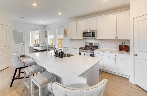 Mesquite House | 8 Mi to Celebration Station Family Getaway!