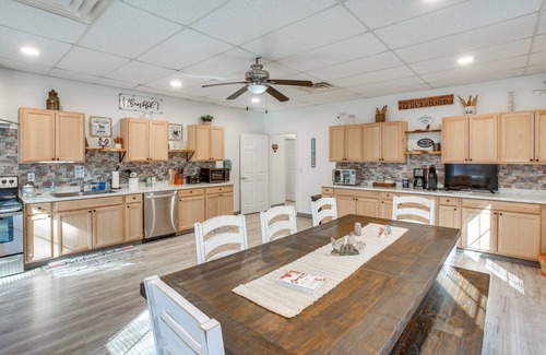 Portland Condo | 8 Mi to Kentucky Downs: Quiet Getaway w/Patio