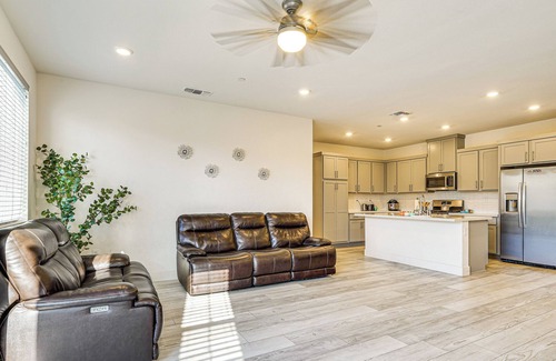 Tracy House | 8 Mi to Lincoln Park: Family-Friendly Tracy Home