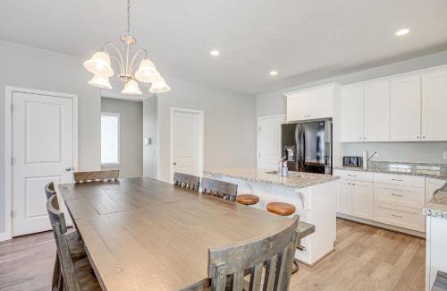 Herriman House | 8 Mi to Loveland Aquarium Mtn Home in Herriman!