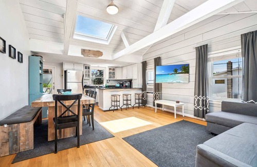 Newburyport House | 8 Min Walk to Basin | Screened Porch | Plum Puddin