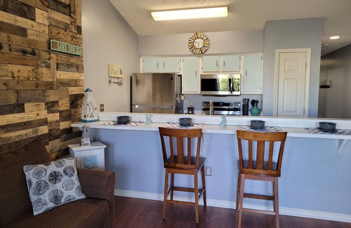 Carolina Forest Condo | 8 minutes from the oceanfront in a golfing community