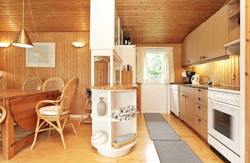Dannemare House | 8 person holiday home in Dannemare