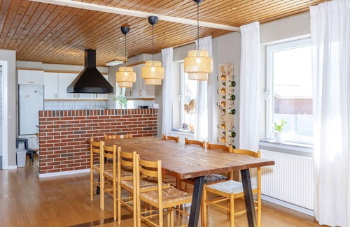 Lild Strand House | 8 person holiday home in Frøstrup-By Traum