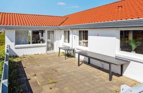 Lild Strand House | 8 person holiday home in Frøstrup-By Traum