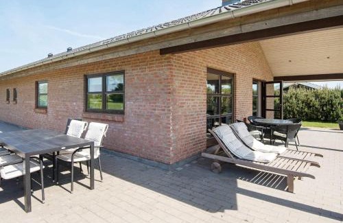 Skovmose House | 8 person holiday home in Sydals-By Traum