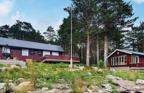 Snillfjord House | 8 person holiday home in Sundlandet