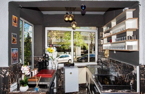 Balcova Apartment | 8 Rooms House