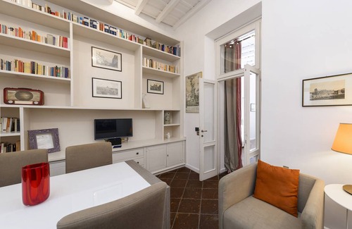Rione XIV Borgo Apartment | 80 m² Apartment ∙ 2 bedrooms ∙ 6 guests