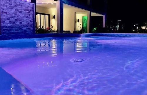 Oranjestad Apartment | 80 m² Apartment ∙ 9 guests