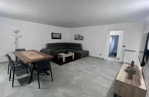 Mendicino Apartment | 80 m² Apartment ∙ 1 bedroom ∙ 5 guests