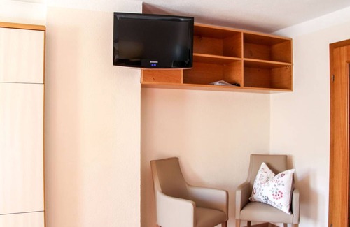 Prutz Apartment | 80 m² Apartment ∙ 1 bedroom ∙ 7 guests