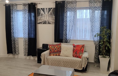Alibon Apartment | 80 m² Apartment ∙ 2 bedrooms ∙ 4 guests