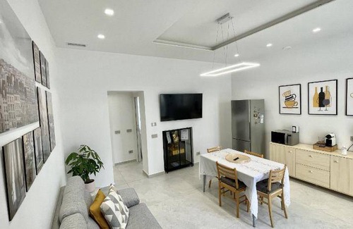 Downtown Apartment | 80 m² Apartment ∙ 2 bedrooms ∙ 4 guests