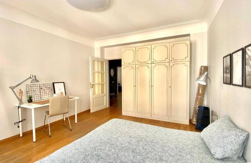 Ville Haute Apartment | 80 m² Apartment ∙ 2 bedrooms ∙ 4 guests