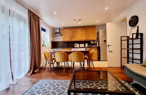 Holloway Apartment | 80 m² Apartment ∙ 3 bedrooms ∙ 7 guests