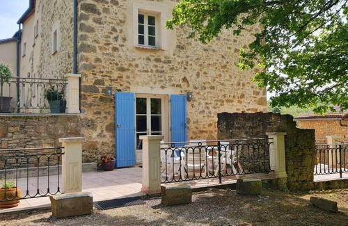 Saint-Benoit House | 80 m² Gîte ∙ 3 bedrooms ∙ 6 guests