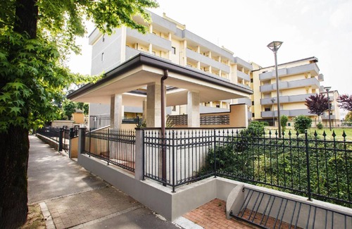 Cinisello Balsamo Hotel | 80 m² Hotel ∙ 2 bedrooms ∙ 127 guests