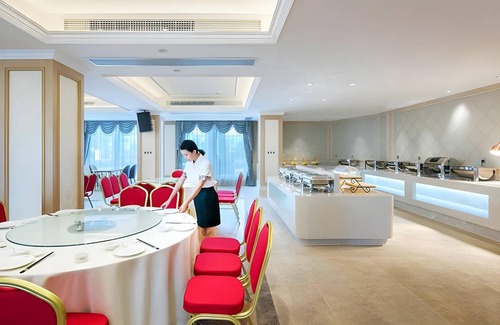 Jiangshan Hotel | 80 m² Hotel ∙ 4 guests